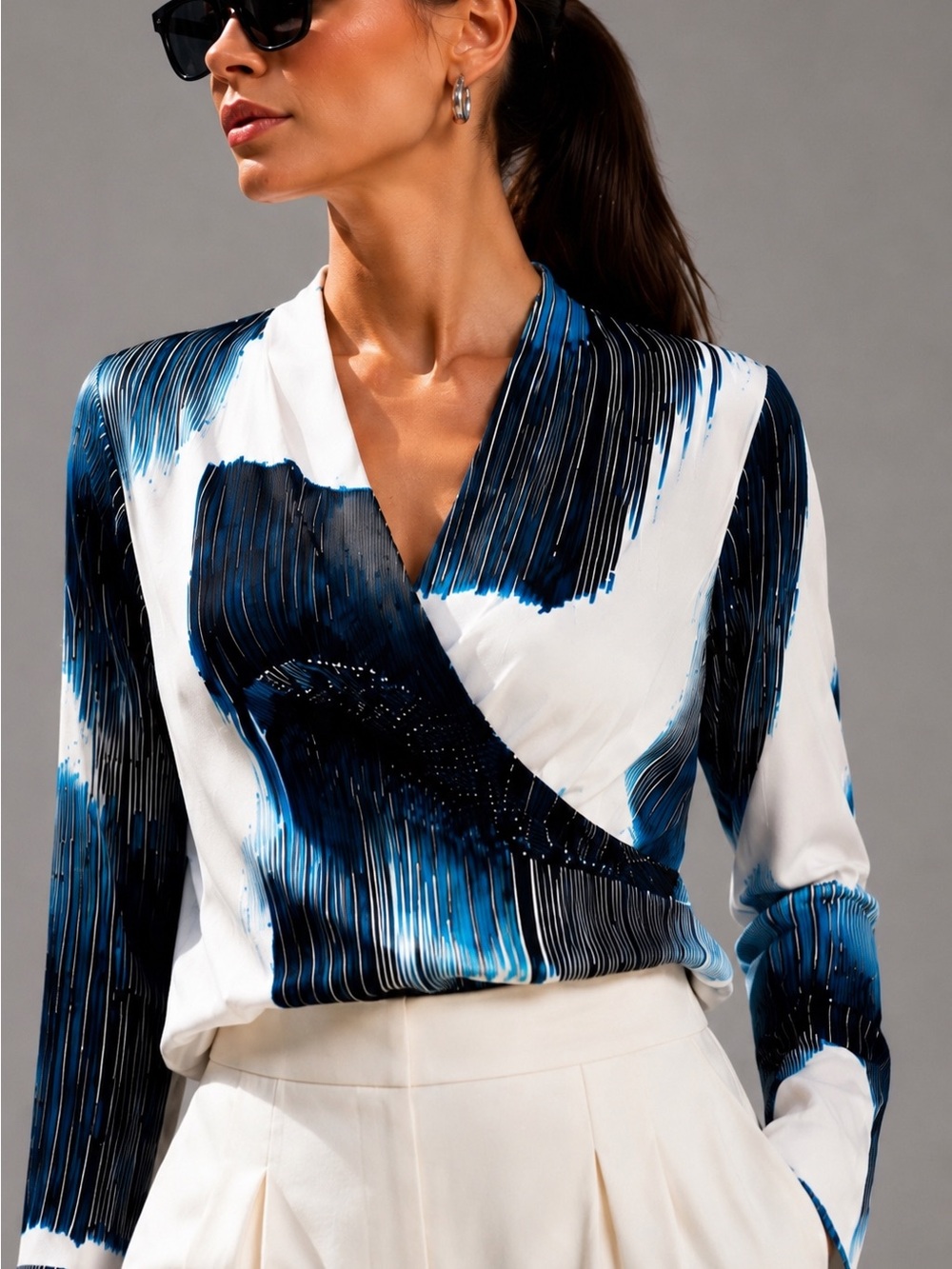 Dkny Designer Blue & White Wrap-Style V-Neck Blouse Elegant Office Luxe - Picture 14 of 14